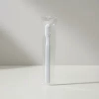 Cepillo dental varios usos